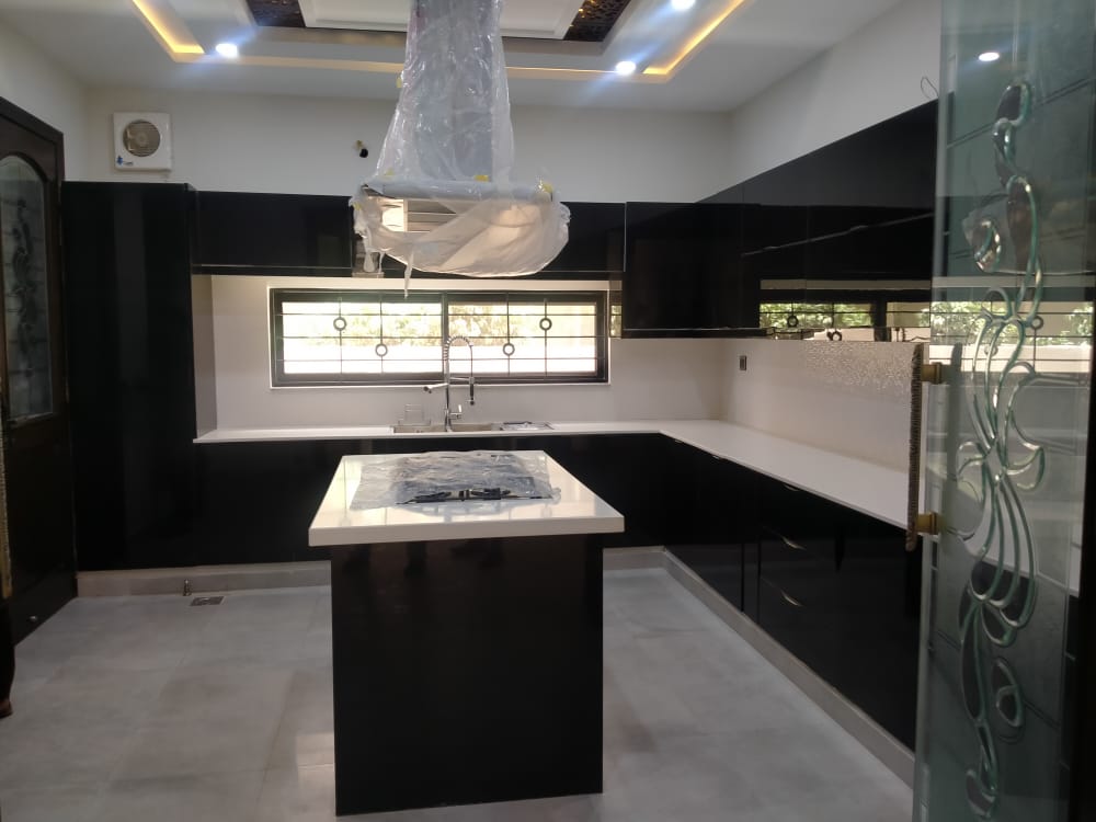1 Kanal Brand New Luxury House for Sale